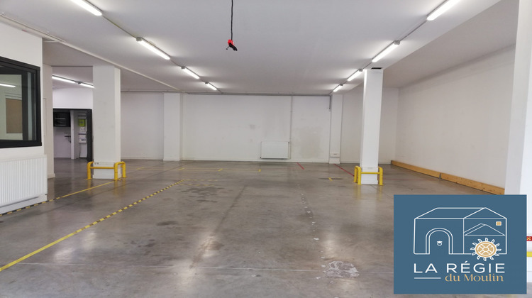 Ma-Cabane - Location Local commercial LES AVENIERES, 176 m²