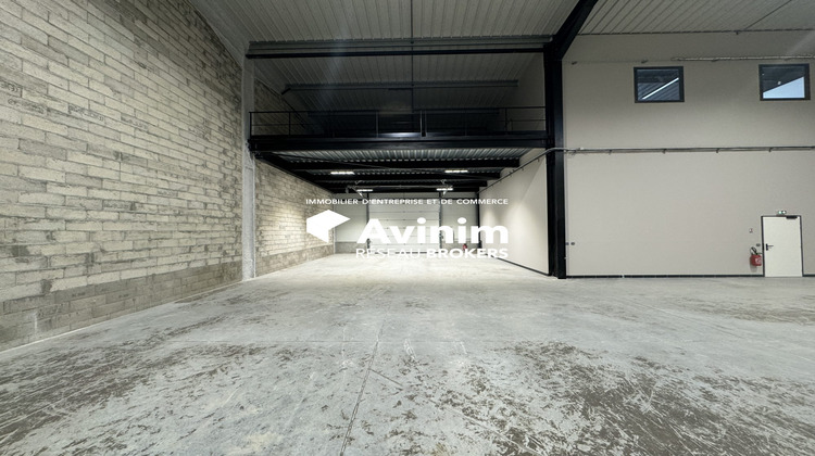 Ma-Cabane - Location Local commercial Les Pavillons-sous-Bois, 620 m²