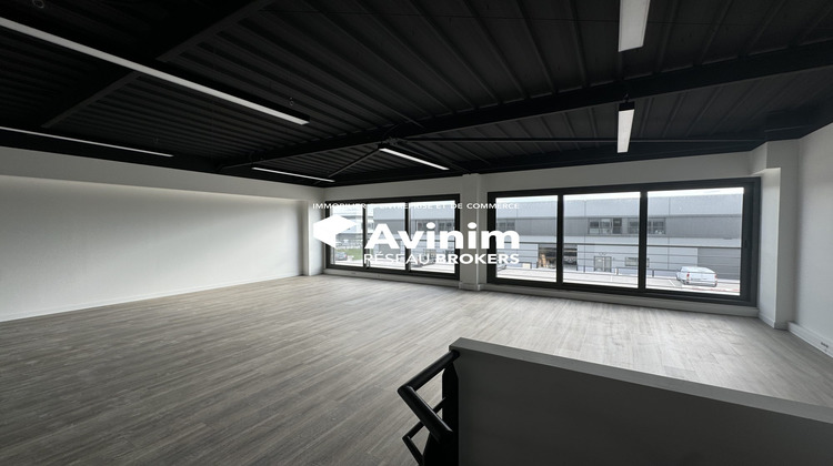 Ma-Cabane - Location Local commercial Les Pavillons-sous-Bois, 620 m²