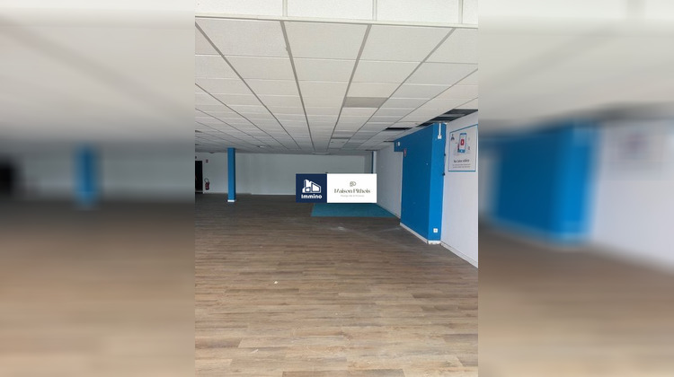 Ma-Cabane - Location Local commercial Les Pennes-Mirabeau, 420 m²