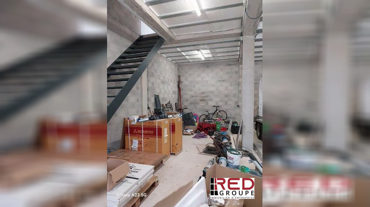 Ma-Cabane - Location Local commercial Les Pennes-Mirabeau, 230 m²