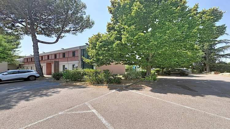 Ma-Cabane - Location Local commercial LES PENNES MIRABEAU, 15 m²