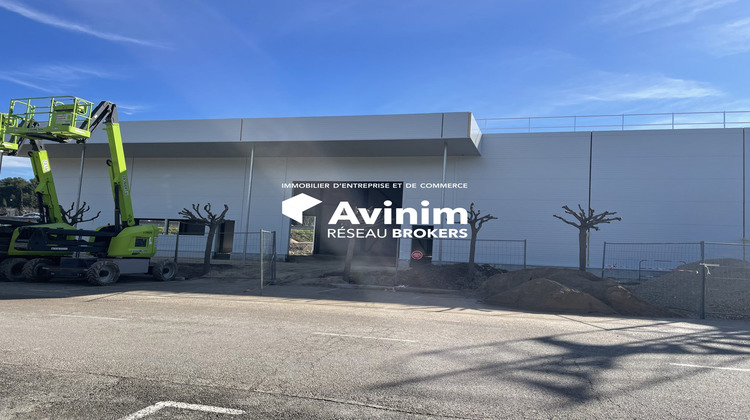 Ma-Cabane - Location Local commercial Les Pennes-Mirabeau, 650 m²