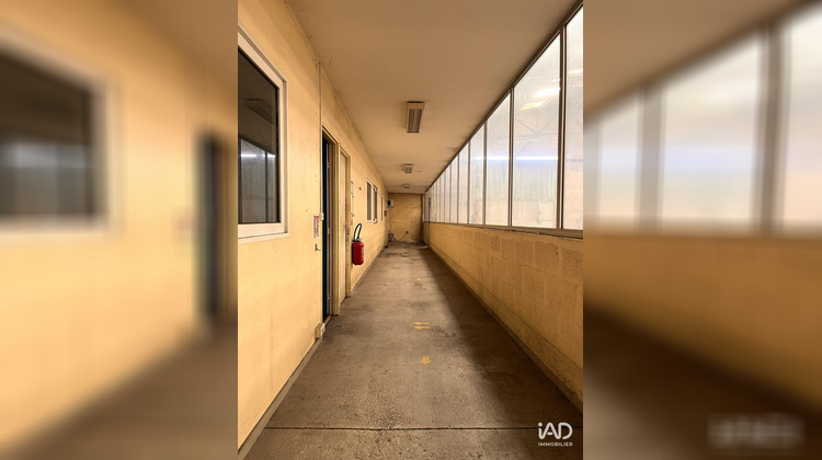 Ma-Cabane - Location Local commercial Les Ponts-de-Cé, 1500 m²