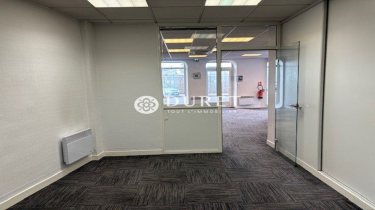 Ma-Cabane - Location Local commercial Les Sables-d'Olonne, 103 m²