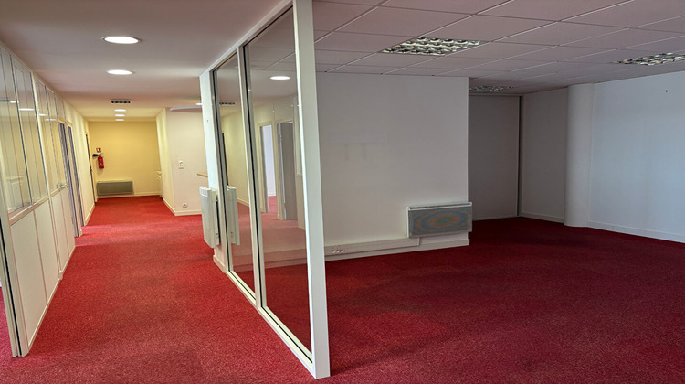 Ma-Cabane - Location Local commercial LES SABLES-D'OLONNE, 144 m²