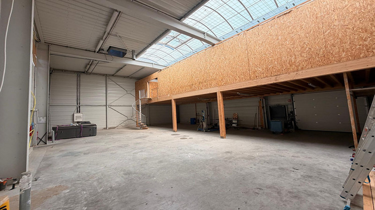 Ma-Cabane - Location Local commercial LES SORINIERES, 311 m²