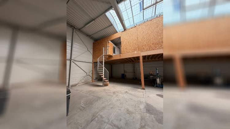 Ma-Cabane - Location Local commercial LES SORINIERES, 311 m²