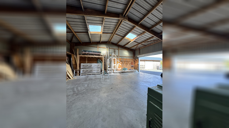 Ma-Cabane - Location Local commercial Les Touches, 221 m²