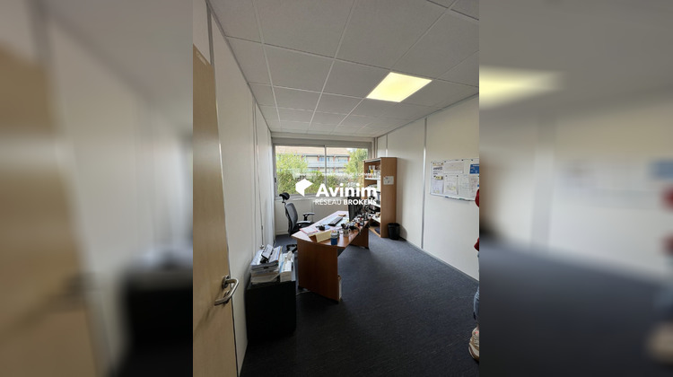 Ma-Cabane - Location Local commercial Les Ulis, 350 m²