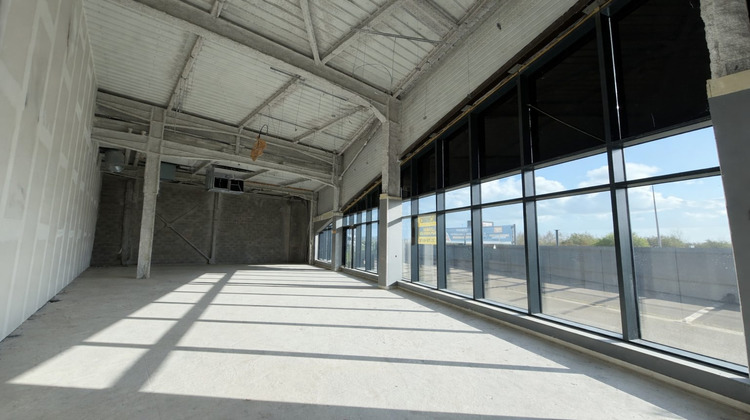 Ma-Cabane - Location Local commercial Lesquin, 190 m²