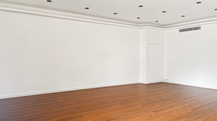 Ma-Cabane - Location Local commercial Levallois-Perret, 48 m²