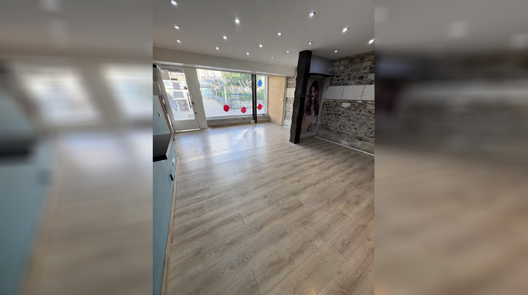 Ma-Cabane - Location Local commercial Lillebonne, 53 m²