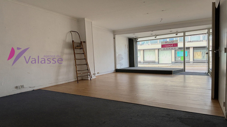 Ma-Cabane - Location Local commercial Lillebonne, 50 m²