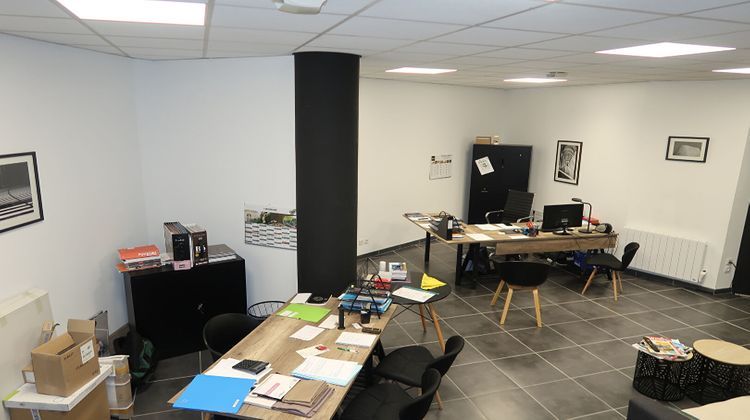 Ma-Cabane - Location Local commercial LIMOGES, 68 m²