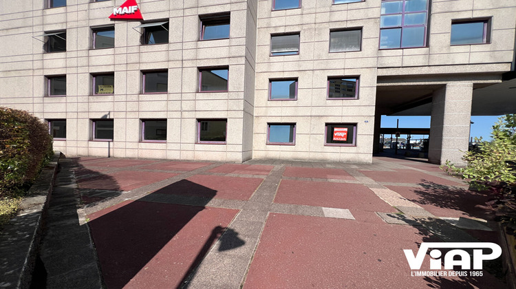 Ma-Cabane - Location Local commercial LIMOGES, 425 m²