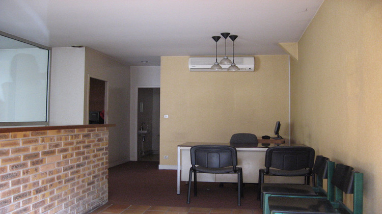 Ma-Cabane - Location Local commercial LIMOGES, 57 m²