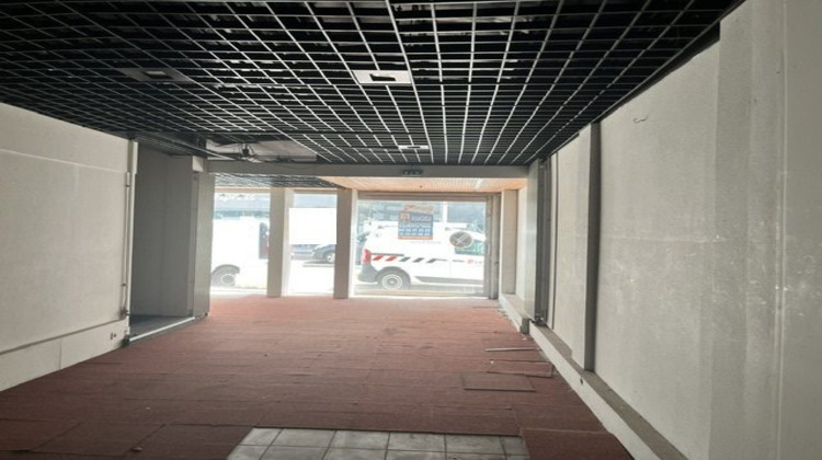 Ma-Cabane - Location Local commercial Limoges, 280 m²