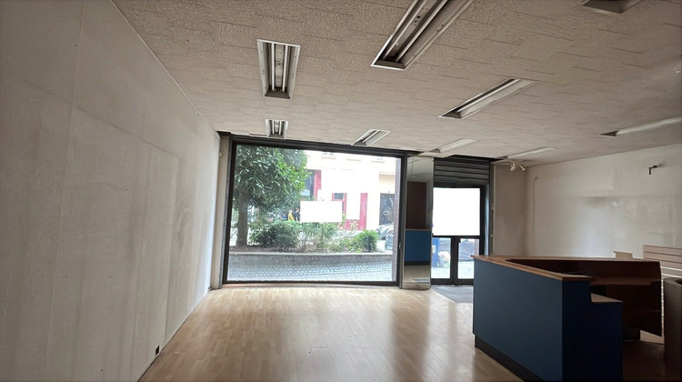 Ma-Cabane - Location Local commercial Limoges, 76 m²