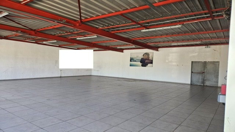 Ma-Cabane - Location Local commercial Limoges, 1706 m²