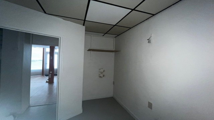 Ma-Cabane - Location Local commercial Limoges, 38 m²