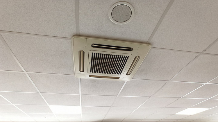 Ma-Cabane - Location Local commercial Limoges, 440 m²