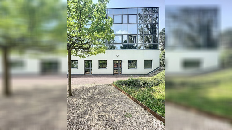 Ma-Cabane - Location Local commercial Limonest, 143 m²