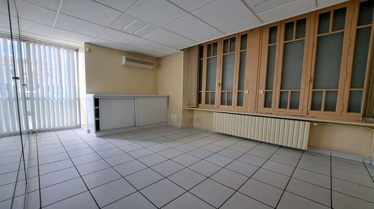 Ma-Cabane - Location Local commercial LIMOUX, 63 m²