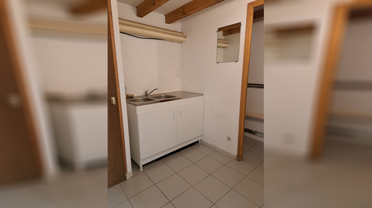 Ma-Cabane - Location Local commercial LIMOUX, 81 m²