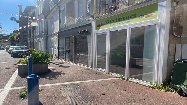 Ma-Cabane - Location Local commercial LION-SUR-MER, 37 m²