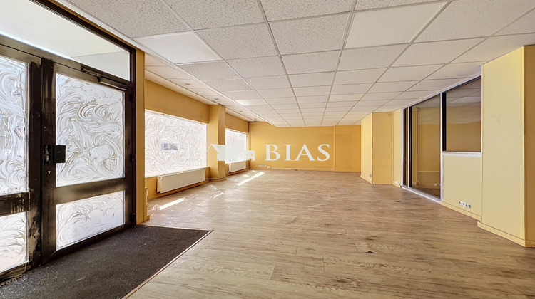 Ma-Cabane - Location Local commercial Lisieux, 190 m²