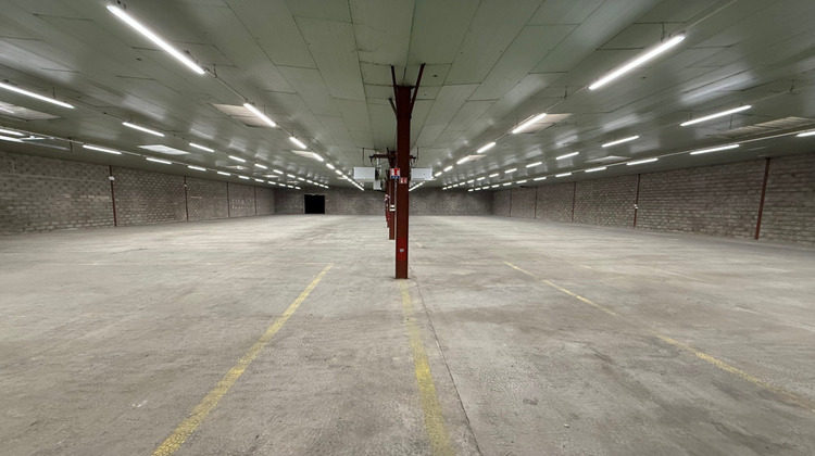 Ma-Cabane - Location Local commercial Lons-le-Saunier, 1978 m²