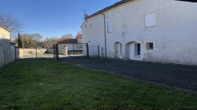 Ma-Cabane - Location Local commercial Lonzac, 174 m²
