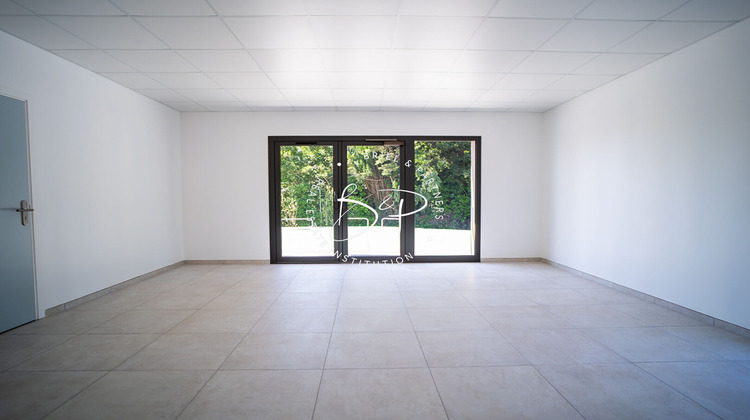 Ma-Cabane - Location Local commercial LORGUES, 34 m²