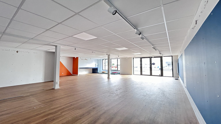 Ma-Cabane - Location Local commercial Lorient, 147 m²