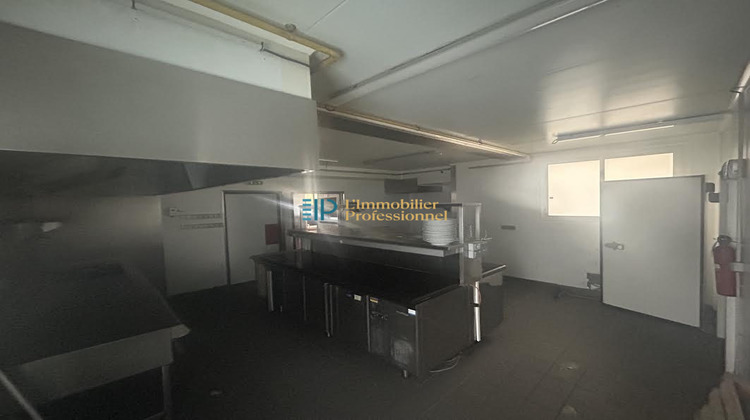 Ma-Cabane - Location Local commercial Lorient, 347 m²