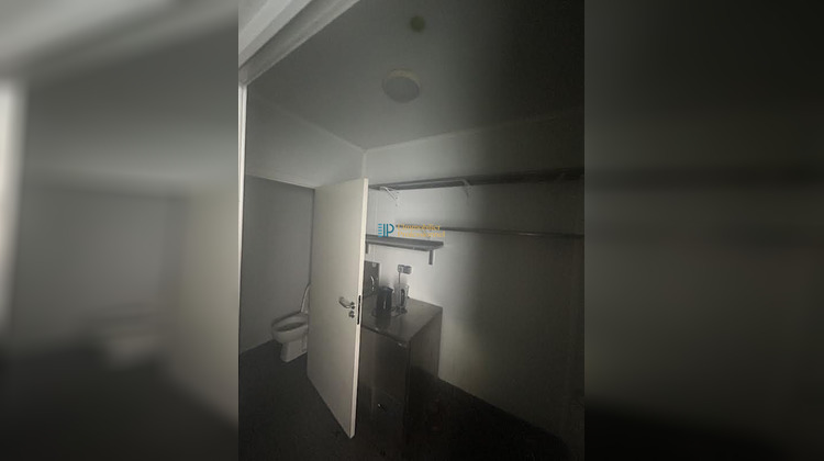 Ma-Cabane - Location Local commercial Lorient, 347 m²