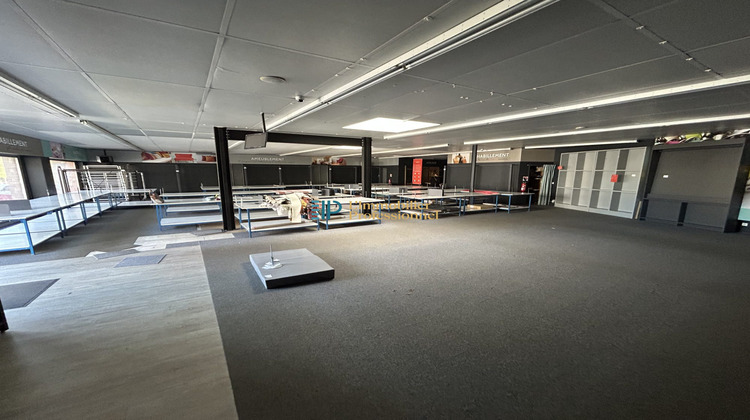 Ma-Cabane - Location Local commercial Lorient, 306 m²