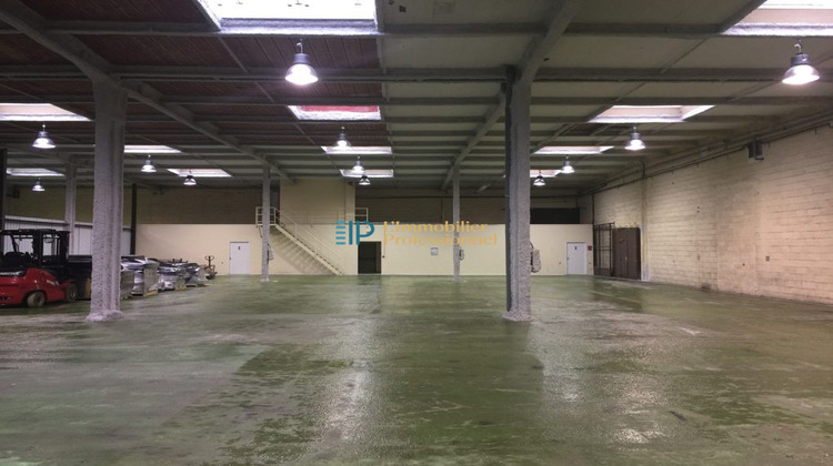Ma-Cabane - Location Local commercial Lorient, 1100 m²