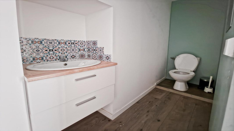 Ma-Cabane - Location Local commercial LOUDUN, 32 m²