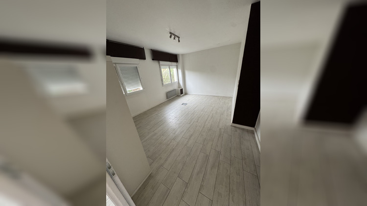 Ma-Cabane - Location Local commercial Louer, 650 m²