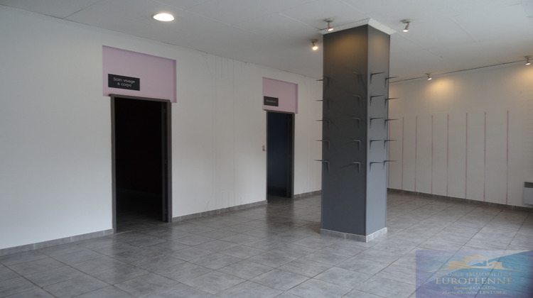 Ma-Cabane - Location Local commercial Lourdes, 160 m²