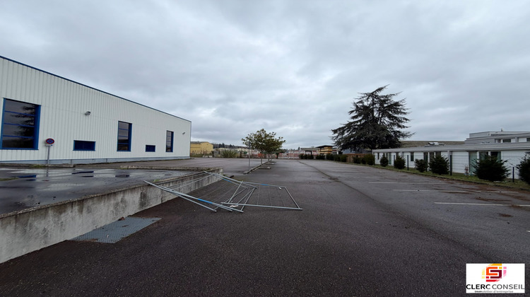 Ma-Cabane - Location Local commercial Louviers, 3105 m²