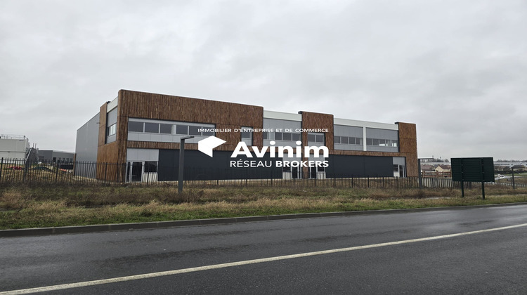 Ma-Cabane - Location Local commercial Louvres, 439 m²