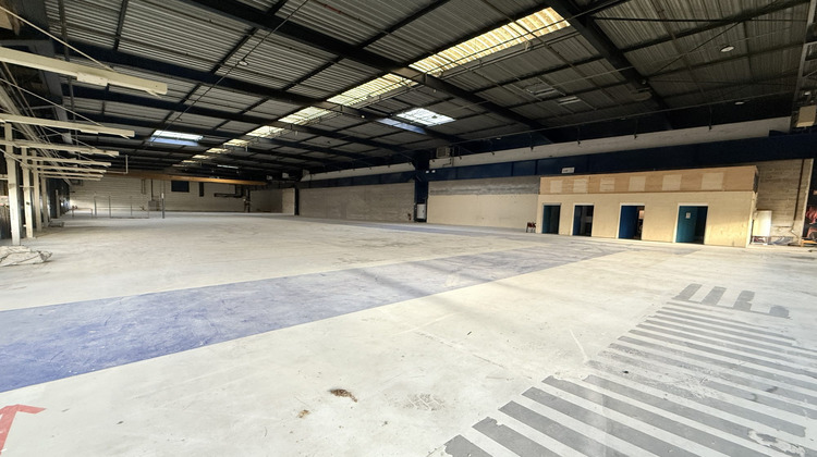 Ma-Cabane - Location Local commercial Louvres, 2200 m²