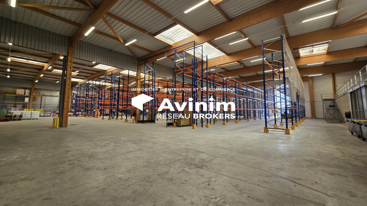 Ma-Cabane - Location Local commercial Louvres, 3374 m²