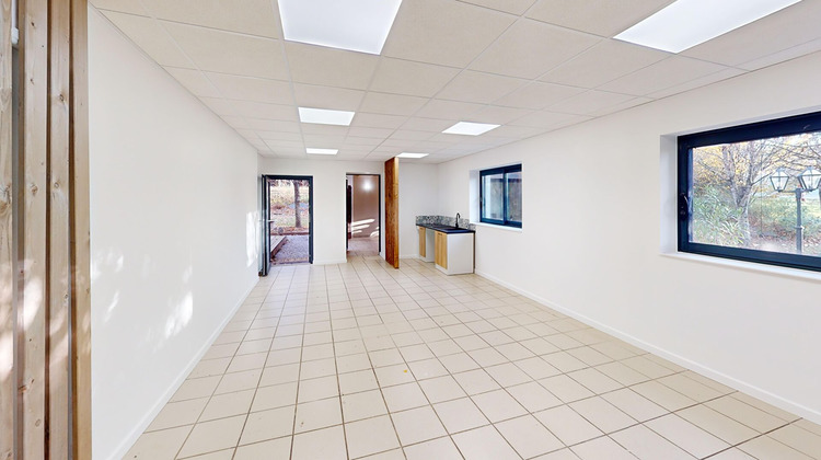 Ma-Cabane - Location Local commercial LUC-LA-PRIMAUBE, 98 m²