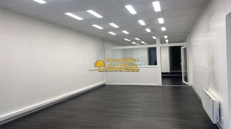 Ma-Cabane - Location Local commercial Lure, 45 m²