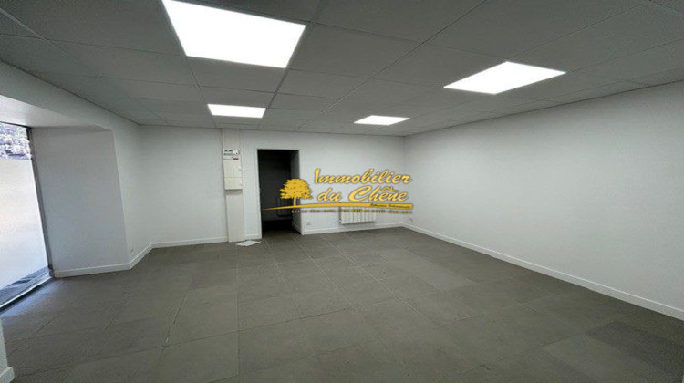 Ma-Cabane - Location Local commercial Luxeuil-les-Bains, 45 m²