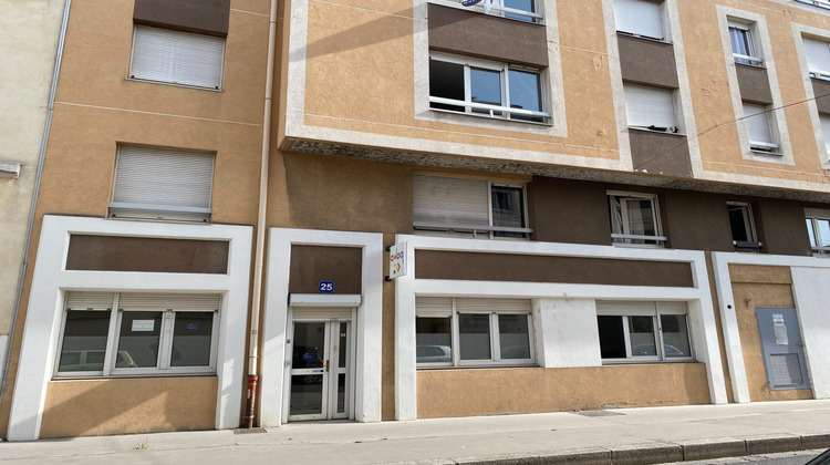 Ma-Cabane - Location Local commercial Lyon 03, 92 m²